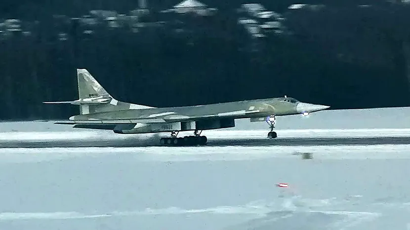 Rusia dezvăluie Lebăda Albă: cel mai mare avion sonic din lume
