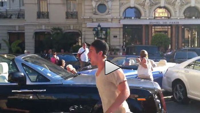 VIDEO FABULOS! Imagini incredibile cu un accident de peste 1 MILION de dolari în Monaco!