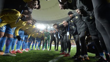 Becali a mai scăpat de un fotbalist! FCSB a renunțat la cinci jucători până acum: "Dică a zis că are prea mulți"