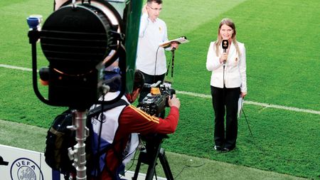 Mai interesați decât spaniolii de finală!** Finala EL a avut o cotă de piață mai mare în România