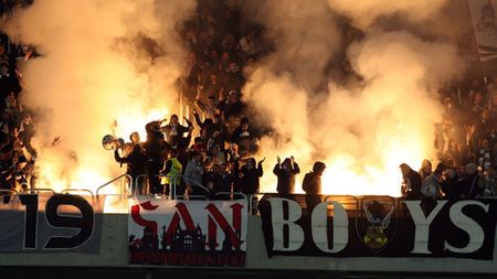 EXCLUSIV** Paszkany i-a dat cu "flit", Walter îi răspunde: "Am înțeles că nu vrea să fie înjurat! Eu le dădeam fanilor și mici și o bere"