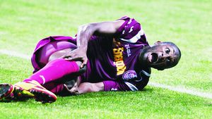 Își "repară" golgheterul: Kone se tratează din nou la vraci