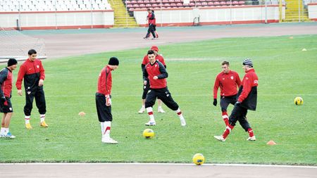 "Mitraliera" trage în "Groapă":** Florin Bratu a revenit la Dinamo! De cine depinde transferul