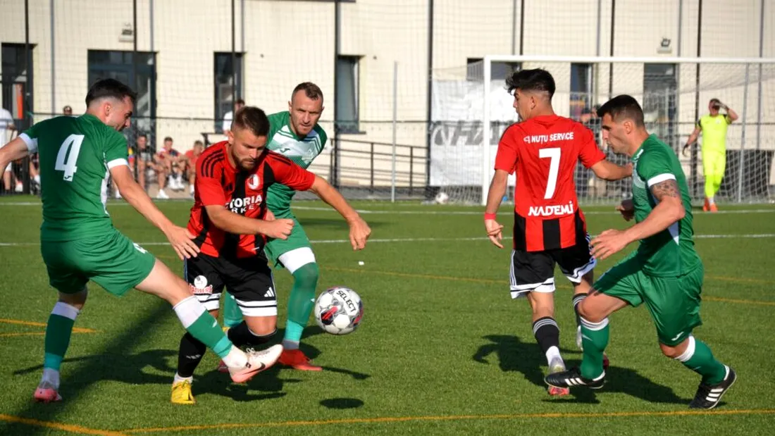 Unirea Sântana e cu un picior și jumătate în Liga 3, după un final perfect contra Nera Bogodinț. ”Gugulanii” acuză arbitrajul în meciul în care Dumitru Copil s-a accidentat grav