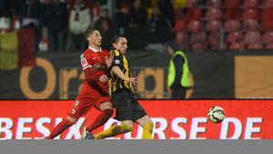 Contra a vorbit despre transferul lui Grozav la Dinamo: "E clar că..."