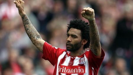 Pennant a fost arestat!** Principalul concurent al lui Balotelli din tabloide a pocnit o fată într-un club
