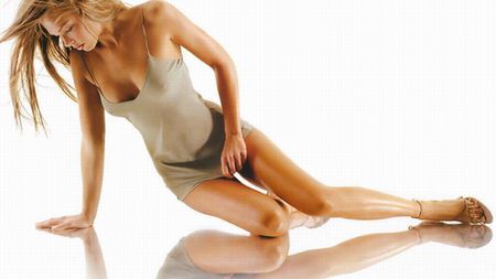 FOTO** Ce simbolizează gestul lui Totti după marcarea unui gol? Ilary Blasi: "Mă mai joc cu degetul câteodată"