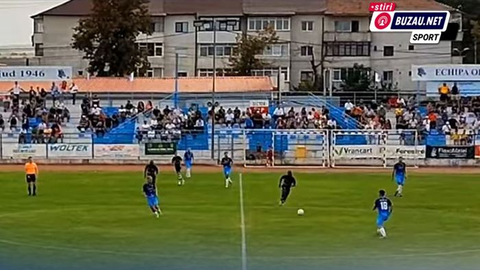 „Românii sunt nebuni!”. Presa din Franța a reacționat imediat când a aflat de cazul fotbalistului dat ca fiind surdomut și analfabet pentru regula U19