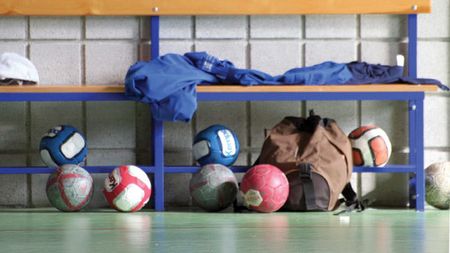 Deși părea aproape rezolvat, cazul Mihaelei pare a fi fără sfârșit! Mama: "Am depus cererea!" Rapid: "Nu am primit nimic!"
