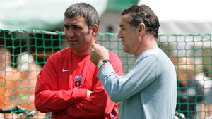 "Hagi nu e mare antrenor, dar lui trebuie să îi dăm șanse până la moarte!"** Vezi de ce e sigur Gigi că "Regele" va reuși în Ghencea