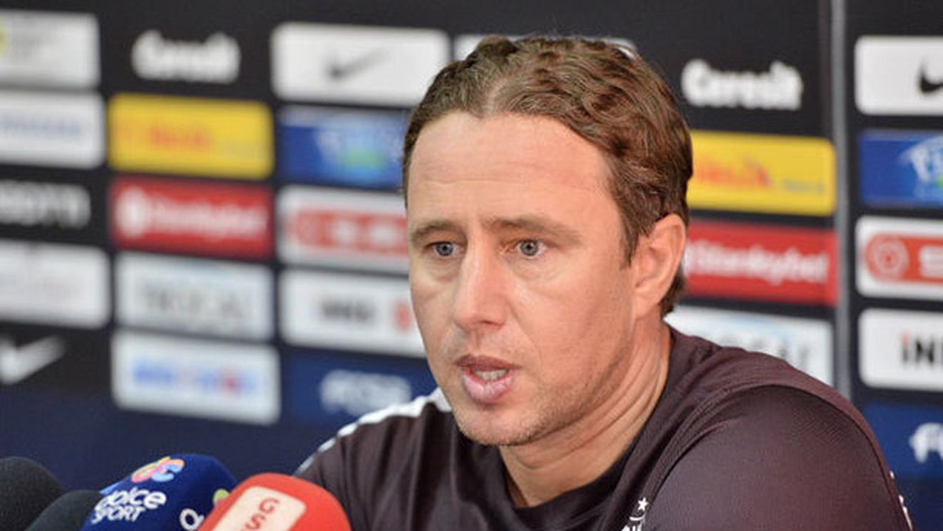 Reghecampf sare în apărarea lui Tănase: "Trebuie lăudat!"** Ce cadou își dorește antrenorul de ziua sa: "Nu sunt pretențios!"