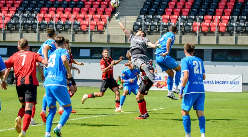 CSM Reșița s-a despărțit de încă un jucător, lăsat în afara lotului pentru cantonamentul din Turcia. Continuă tot în Liga 2, la Chindia