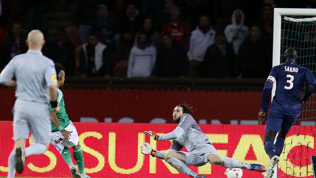 L-a pus în umbră pe Ibrahimovic și PSG l-a trecut în fruntea listei de achiziții din vară!** Anunțul i-a aprins speranțele: "Anul trecut dădeam două goluri pe sezon, trebuie să plec"