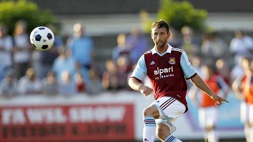 Răzvan Raț a debutat oficial la West Ham! 