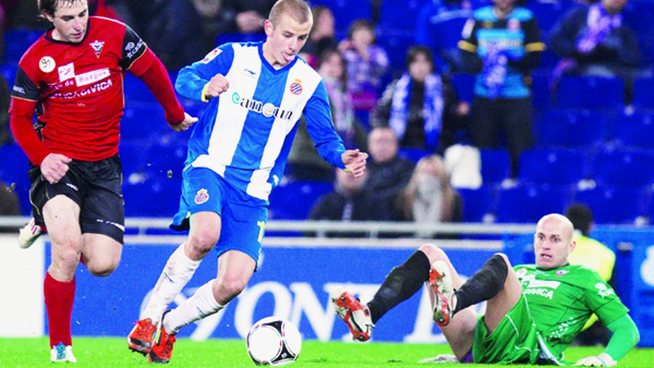 Minunea din Cupa Regelui: "Antrenez o echipă dintr-un sat"** Au fost decimați de arbitri, acum le amenință pe Barca și Real