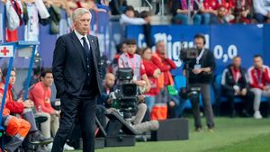 Ancelotti nu vrea ca Real Madrid să îl vândă pe Vinicius doar pentru că vine Mbappe și a găsit soluția fabuloasă pentru a juca amândoi!