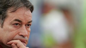 Dudu Georgescu a izbucnit în lacrimi când a aflat de sinuciderea lui Costică Ștefănescu: "Sunt bulversat..."