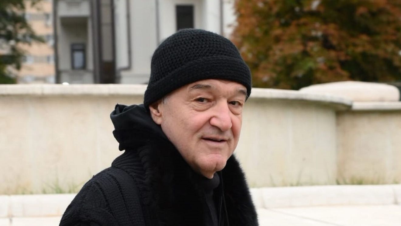 Gigi Becali, surprins la racla Sfintei Cuvioase Parascheva! Ce a declarat la doar câteva ore după umilința istorică a lui FCSB, cu Silkeborg | FOTO