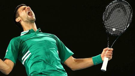 Novak Djokovic - Daniil Medvedev 7-5, 6-2, 6-2 Video Online în finala Australian Open. Fantasticul sârb a triumfat pentru a 9-a oară la Melbourne