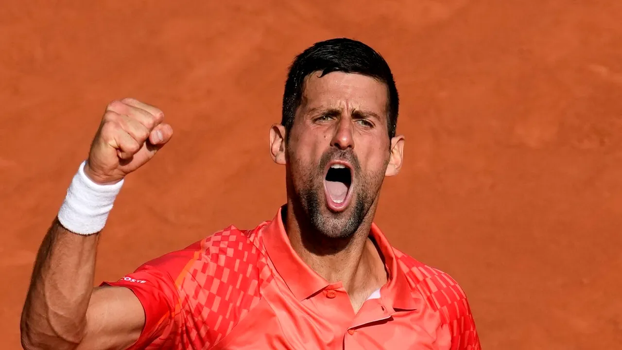 Novak Djokovic, în finală la Roland Garros! Carlos Alcaraz, cădere dramatică după ce a reușit punctul turneului. Momente fabuloase la Paris | VIDEO