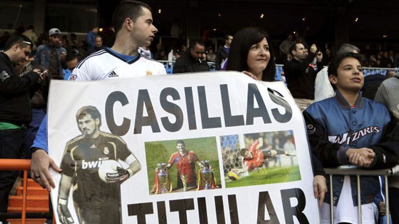 Casillas a pierdut susținerea antrenorilor și a conducerii, dar nu și pe a fanilor: "Iker, titular!"