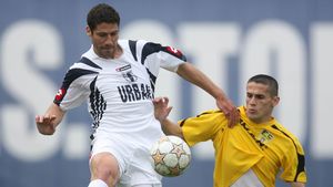 Otopeniul a semnat precontract pentru "Astra"