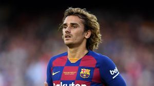Așa ceva nu se vede prea des în lume! Antoine Griezmann, de la FC Barcelona, are 3 copii născuți în aceeași zi, dar în ani diferiți!