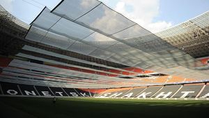 Echipa lui "Il Luce" va juca "biliard" și la anul! Cum este protejat gazonul de pe Donbass Arena de arșița verii