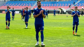 Primarul Târgoviștei e de părere că Chindia nu va pierde barajul de menținere în Liga 2 cu CSC Dumbrăvița: ”Avem condiții total diferite. La ei e mai de comună, mai de Liga 4.” Dâmbovițenii au ieftinit biletele, dar mențin cenzura