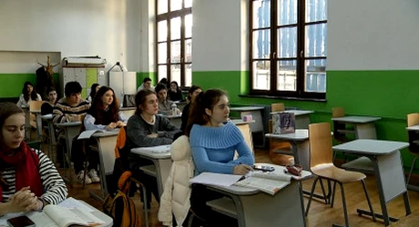 Noile reguli la BAC provoacă haos în şcoli, înaintea probelor orale. Elevii, obligaţi să meargă la cursuri în zilele de examen