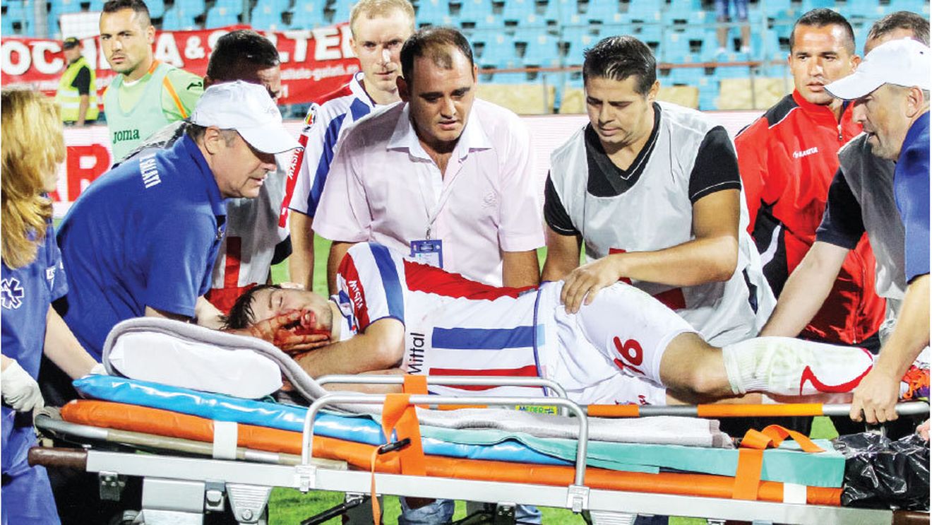SPECIAL: Fotbaliști în liga lui "Doamne ajută". Ce asigurări au jucătorii din România și care sunt riscurile pe care și le asumă