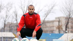 Marius Pena a reușit prima triplă din carieră în Giulești și a confiscat balonul:** "Am luat-o ca s-o arăt nepoților!"