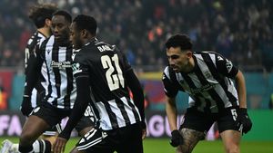 Cum au numit-o grecii pe PAOK după ce Răzvan Lucescu a adus-o la 3 puncte de rivalele din fruntea campionatului