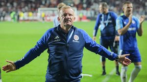 Dorinel Munteanu a răbufnit împotriva colegilor din SUA '94, după ce aceștia l-au pus la zid pentru gestul împotriva lui Maftei! „Nu am fost prieten cu nimeni din Generația de Aur. Nu mă supăr pe ei pentru că nu înțeleg fenomenul”