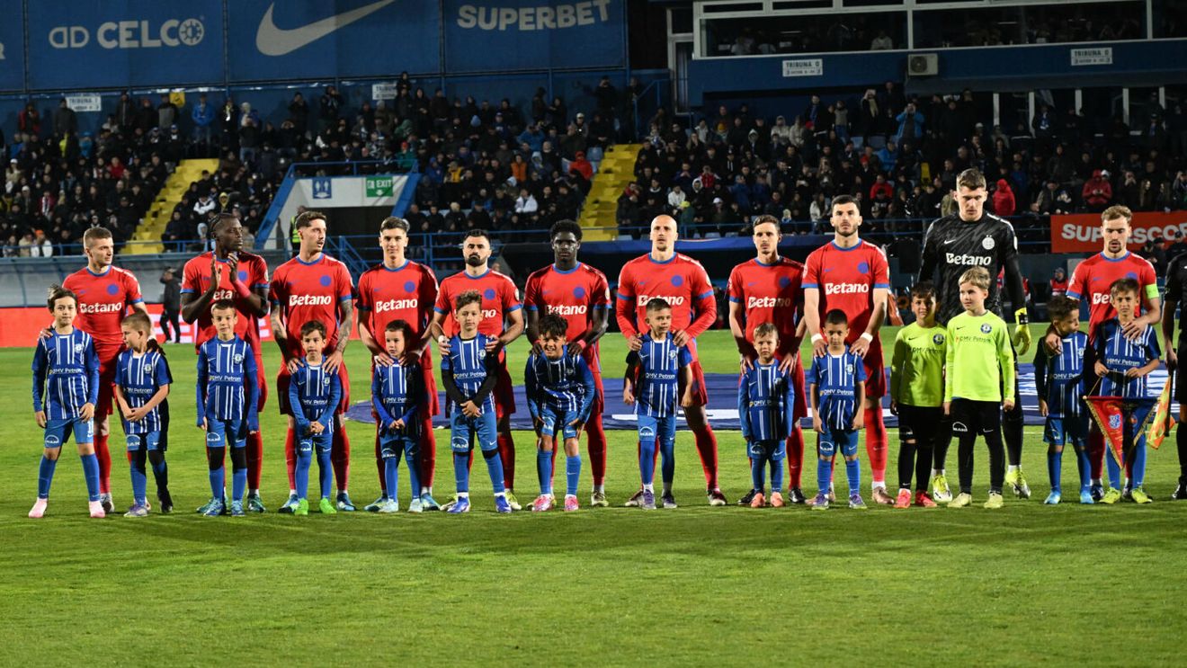 Alarmă la FCSB: titularul lui Rădoi s-a „rupt” și a fost înlocuit de urgență, fiind scos de medici de pe teren!