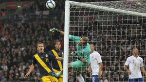 EPIC** Suedezii și englezii au creat deja prima pagină de după meciul direct! Cum arată ziarele, în viziunea rivalilor