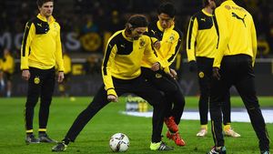 Surpriza acestei perioade de transferuri. O echipă considerată "mică" aduce vedete pe bandă rulantă: a convins un jucător de la Dortmund și unul de la Valencia