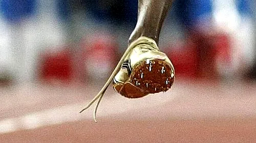 Fotografia zilei / Șiretul buclucaș al lui Bolt