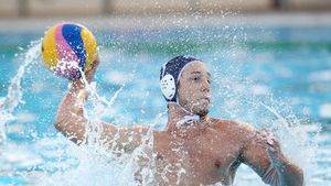 România s-a calificat la barajul pentru sferturile de finală ale CE de polo juniori. "Tricolorii" au învins Ucraina cu 10-5 