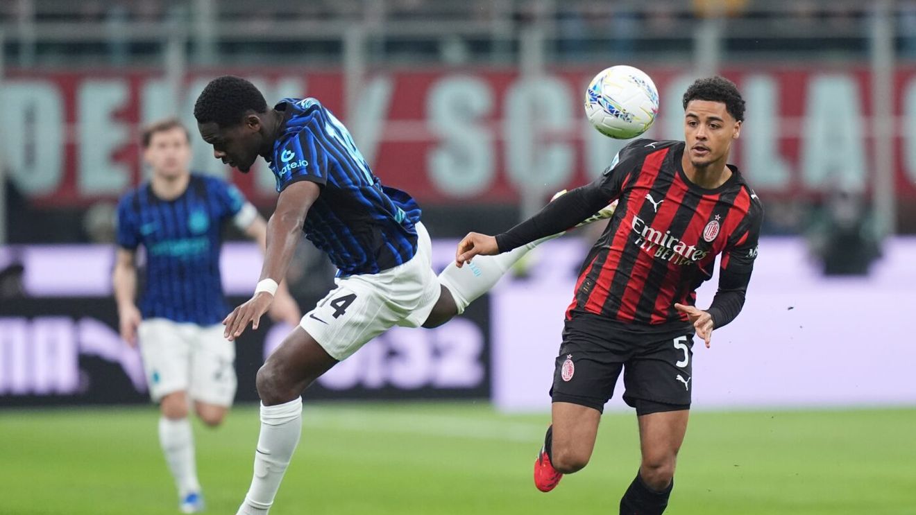 Verdictul specialistului despre faza care a aruncat în aer derby-ul AC Milan - Inter: „Era ușor de văzut la VAR!”