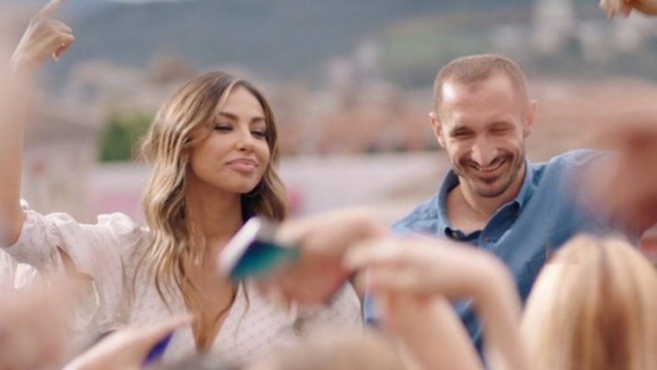 Mădălina Ghenea a făcut senzație în Italia! Mesaj special pentru starul Giorgio Chiellini: „Mândră să fi lucrat cu tine!” | VIDEO