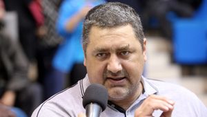 Alexandru Dedu, în corzi! Unul dintre contracandidați aruncă bomba: „Cei care au avut cazare acum 4 ani la alegeri au găsit sub pernă câte 500 de euro"