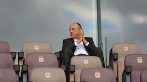 Ireal! Mitică Dragomir anunță transferuri fără precedent la Rapid: „Șucu dă și 5.000.000 de euro pe un jucător!”