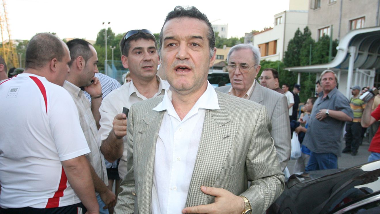 Becali: "S-a terminat bâlciul, Rădoi rămâne la Steaua"