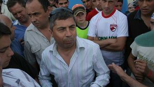 Turcu: "Normal că avem 700 de spectatori! Nu au ce să vadă!"