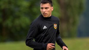 Gigi Becali își freacă mâinile de bucurie! Risto Radunovic, peste fundașii de la Lazio și Atletico Madrid! Apărătorul FCSB-ului a impresionat în preliminariile CM 2022