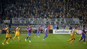 Clasamentul suporterilor: Petrolul - lider detașat, Craiova și Dinamo - pe 2 și 3, Steaua în afara podiumului. CFR - peste rivalii de la „U" la audiența pe propriul teren

