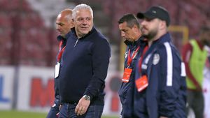 Ce s-a auzit din loja conducerii CFR-ului, în timpul meciului cu Steaua Roșie Belgrad. „E cel mai slab din istorie” | EXCLUSIV