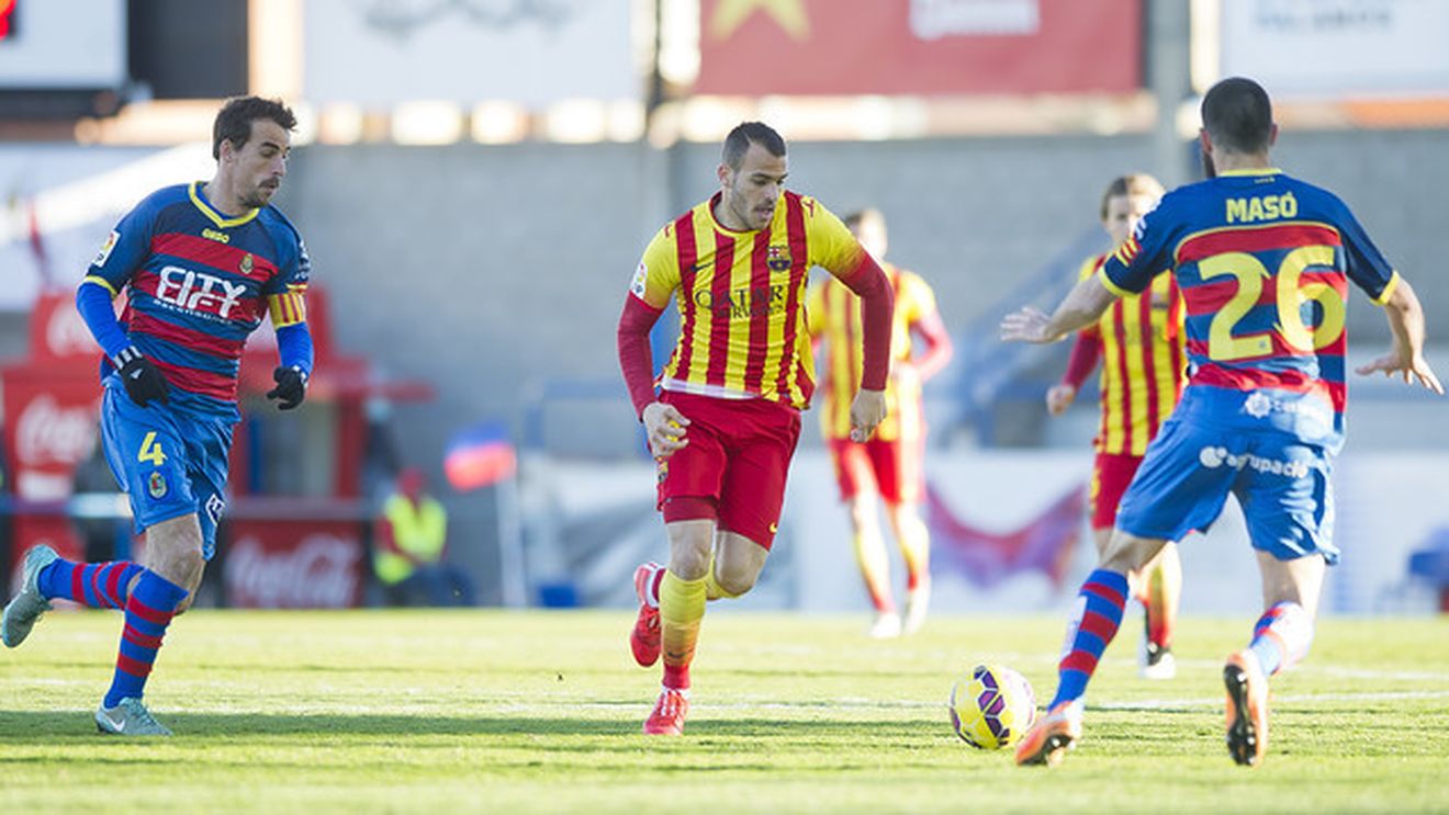 A plagiat Barcelona? FOTO | Catalanii sunt acuzați că au copiat modelul tricoului din sezonul viitor. De la cine s-au "inspirat"