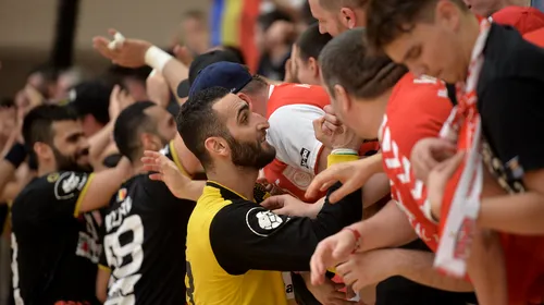 VIDEO | Dinamo a primit un impuls din partea fanilor înaintea marelui derby cu Steaua din finala Ligii Naționale. Un jucător important din istoria recentă a echipei a venit special din Ungaria pentru a-și încuraja colegii